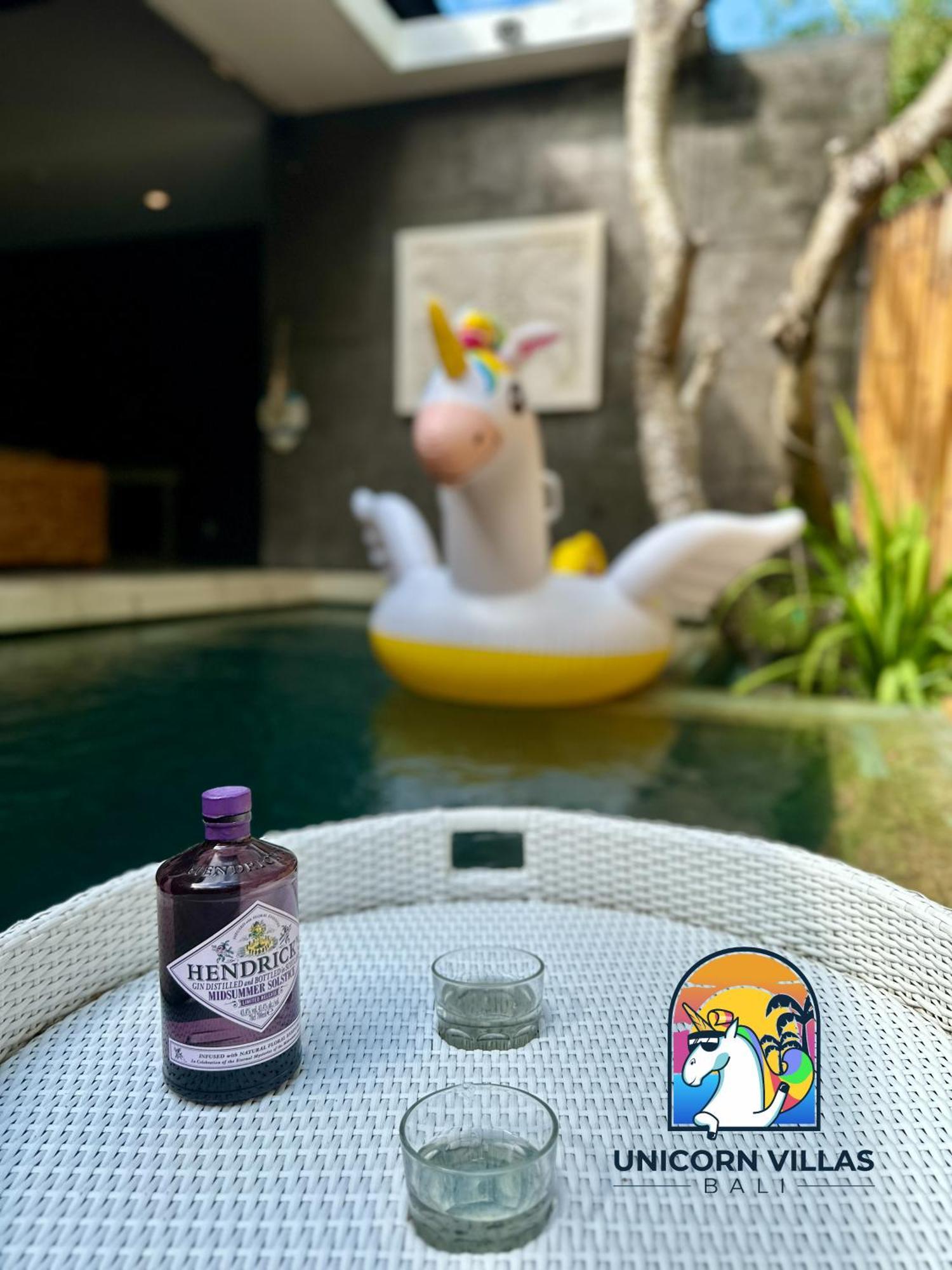 Villa Di Sawah - By Unicorn Villas Bali Kerobokan Buitenkant foto
